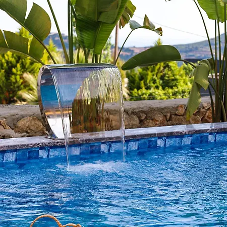 Villa Fonte, Outstanding View, Large Pool *